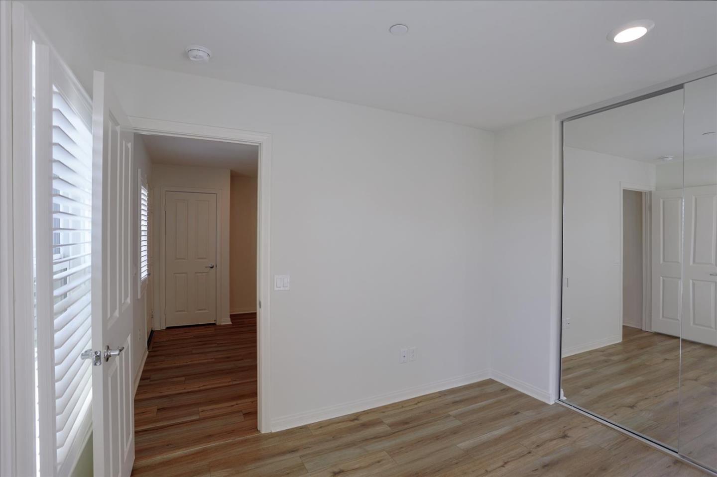 Detail Gallery Image 20 of 46 For 9153 Foster Ln, Chatsworth,  CA 91311 - 4 Beds | 3/1 Baths