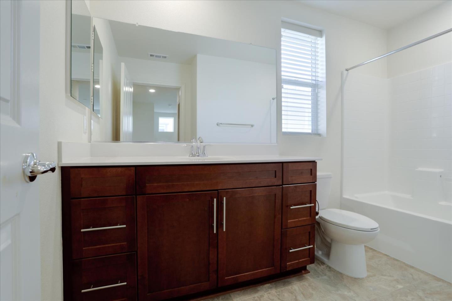 Detail Gallery Image 36 of 46 For 9153 Foster Ln, Chatsworth,  CA 91311 - 4 Beds | 3/1 Baths