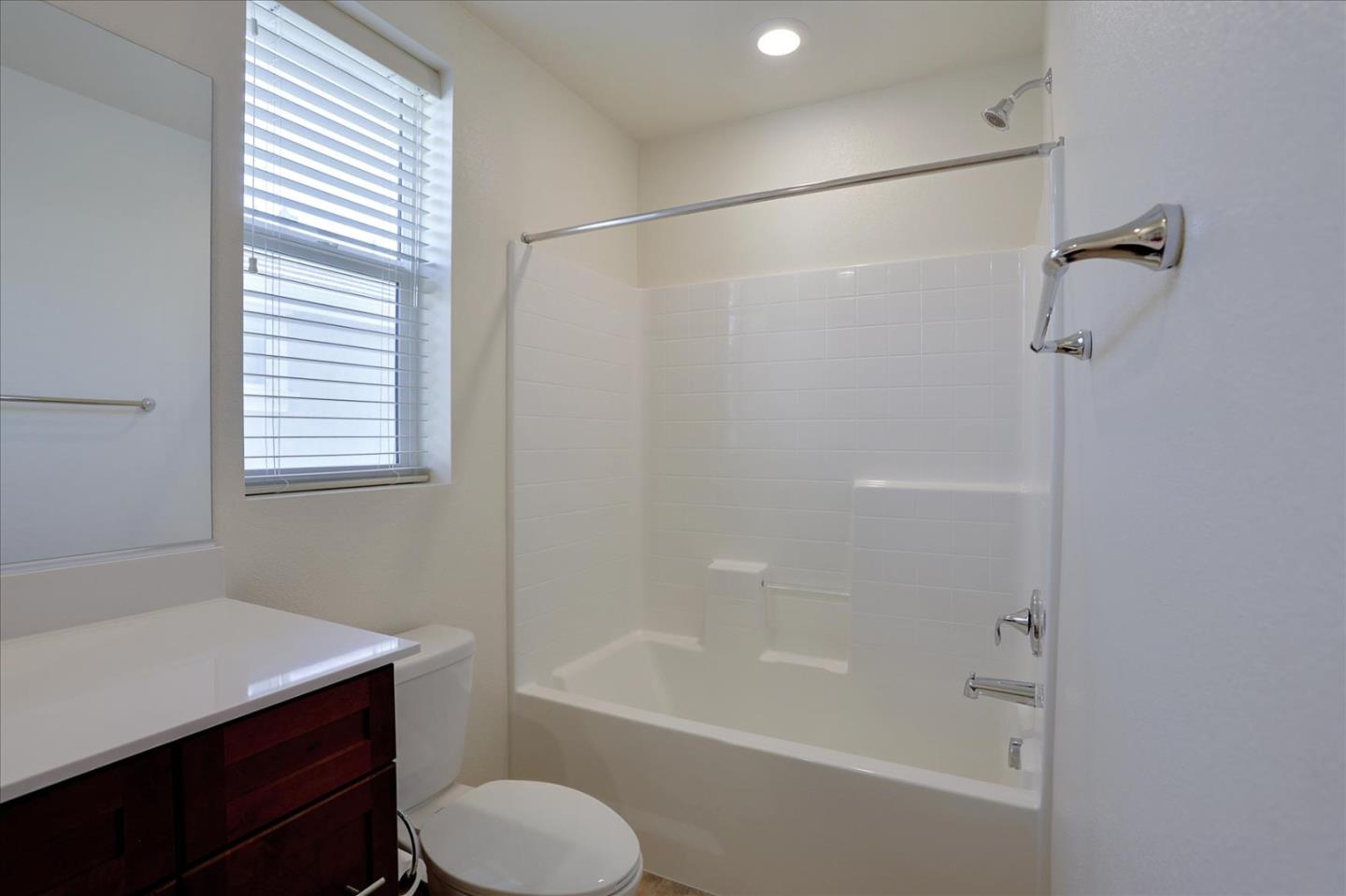 Detail Gallery Image 37 of 46 For 9153 Foster Ln, Chatsworth,  CA 91311 - 4 Beds | 3/1 Baths