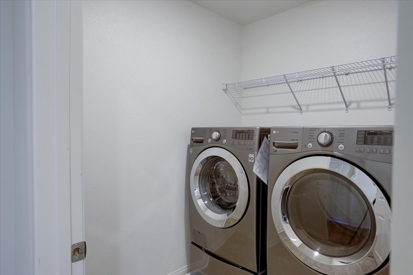 Detail Gallery Image 38 of 46 For 9153 Foster Ln, Chatsworth,  CA 91311 - 4 Beds | 3/1 Baths