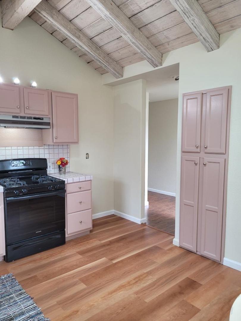 Detail Gallery Image 8 of 25 For 1713 Goodwin St, Seaside,  CA 93955 - 3 Beds | 2 Baths