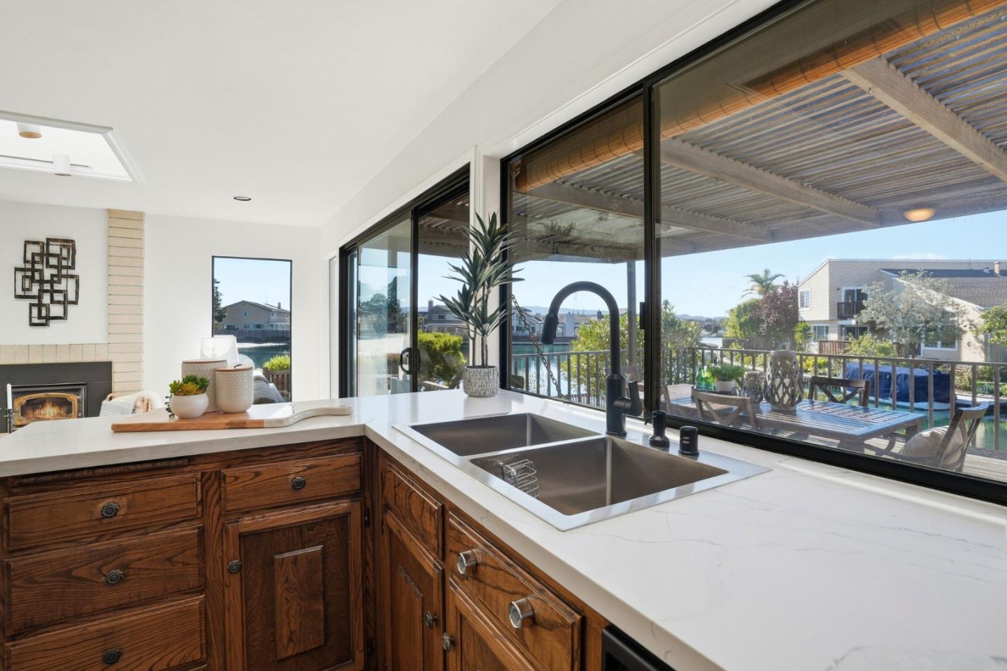 Detail Gallery Image 12 of 46 For 1190 Flying Fish St, Foster City,  CA 94404 - 4 Beds | 2 Baths