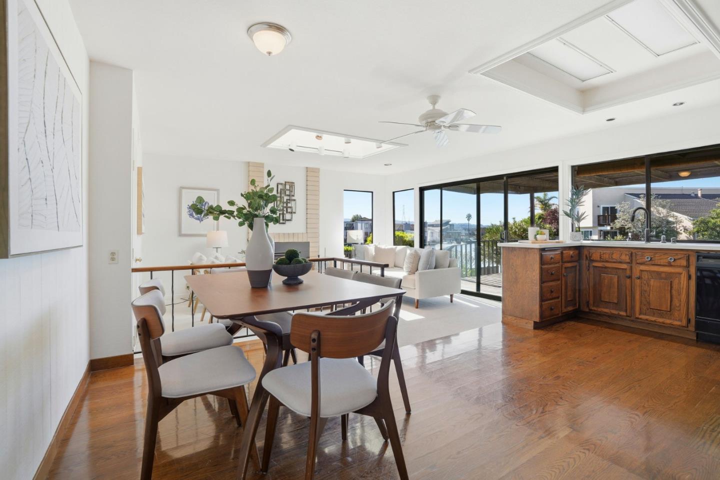 Detail Gallery Image 15 of 46 For 1190 Flying Fish St, Foster City,  CA 94404 - 4 Beds | 2 Baths