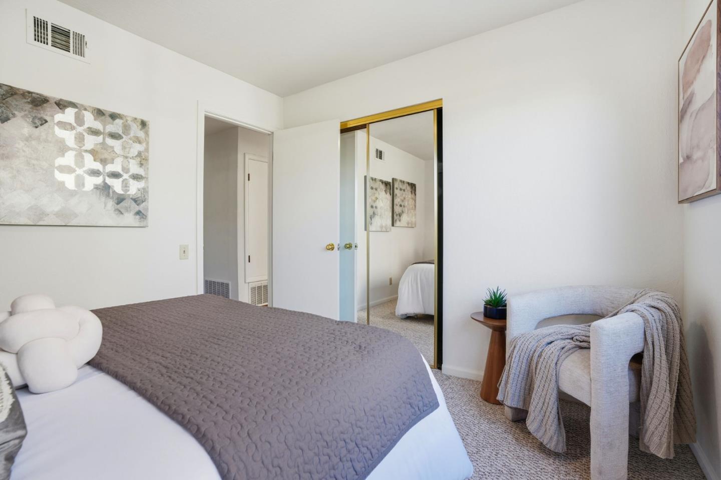 Detail Gallery Image 33 of 46 For 1190 Flying Fish St, Foster City,  CA 94404 - 4 Beds | 2 Baths