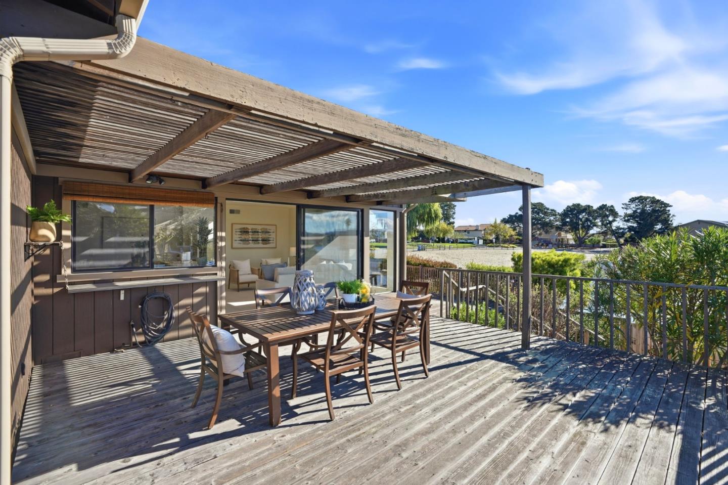 Detail Gallery Image 7 of 46 For 1190 Flying Fish St, Foster City,  CA 94404 - 4 Beds | 2 Baths