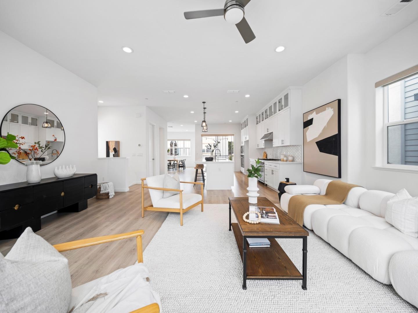 Detail Gallery Image 3 of 46 For 2149 Pastoral Loop, San Jose,  CA 95122 - 4 Beds | 3/1 Baths