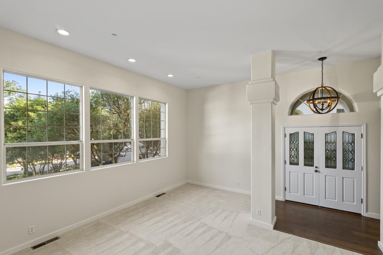 Detail Gallery Image 7 of 38 For 300 Carrera Cir, Aptos,  CA 95003 - 3 Beds | 2 Baths