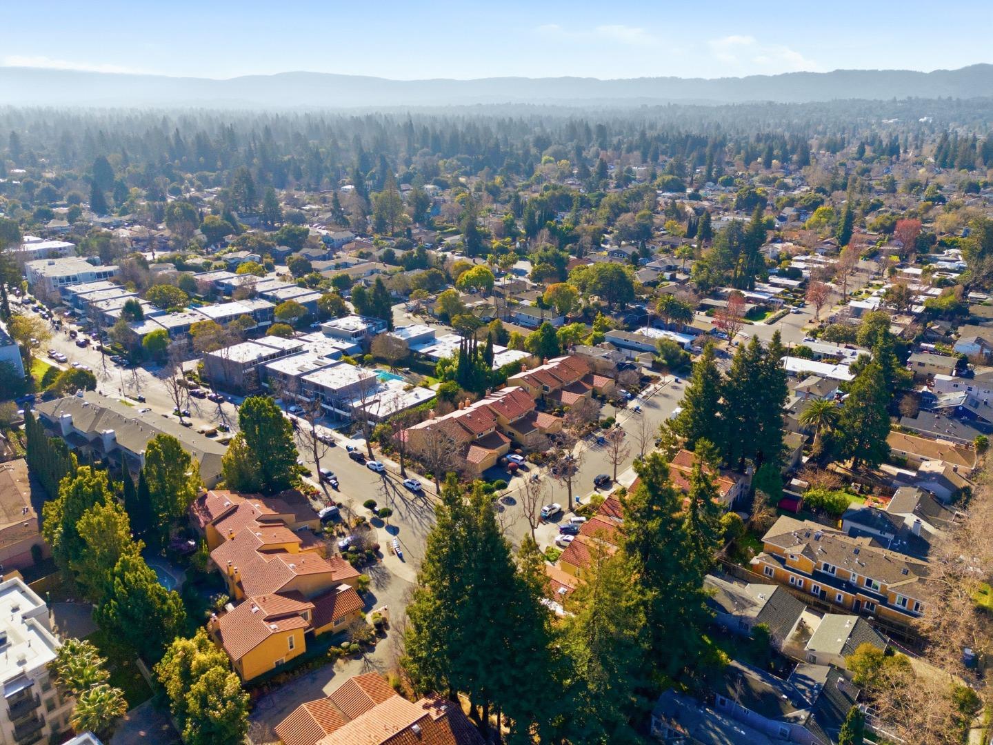 Detail Gallery Image 30 of 34 For 501 W Fox Ct, Redwood City,  CA 94061 - 2 Beds | 2 Baths