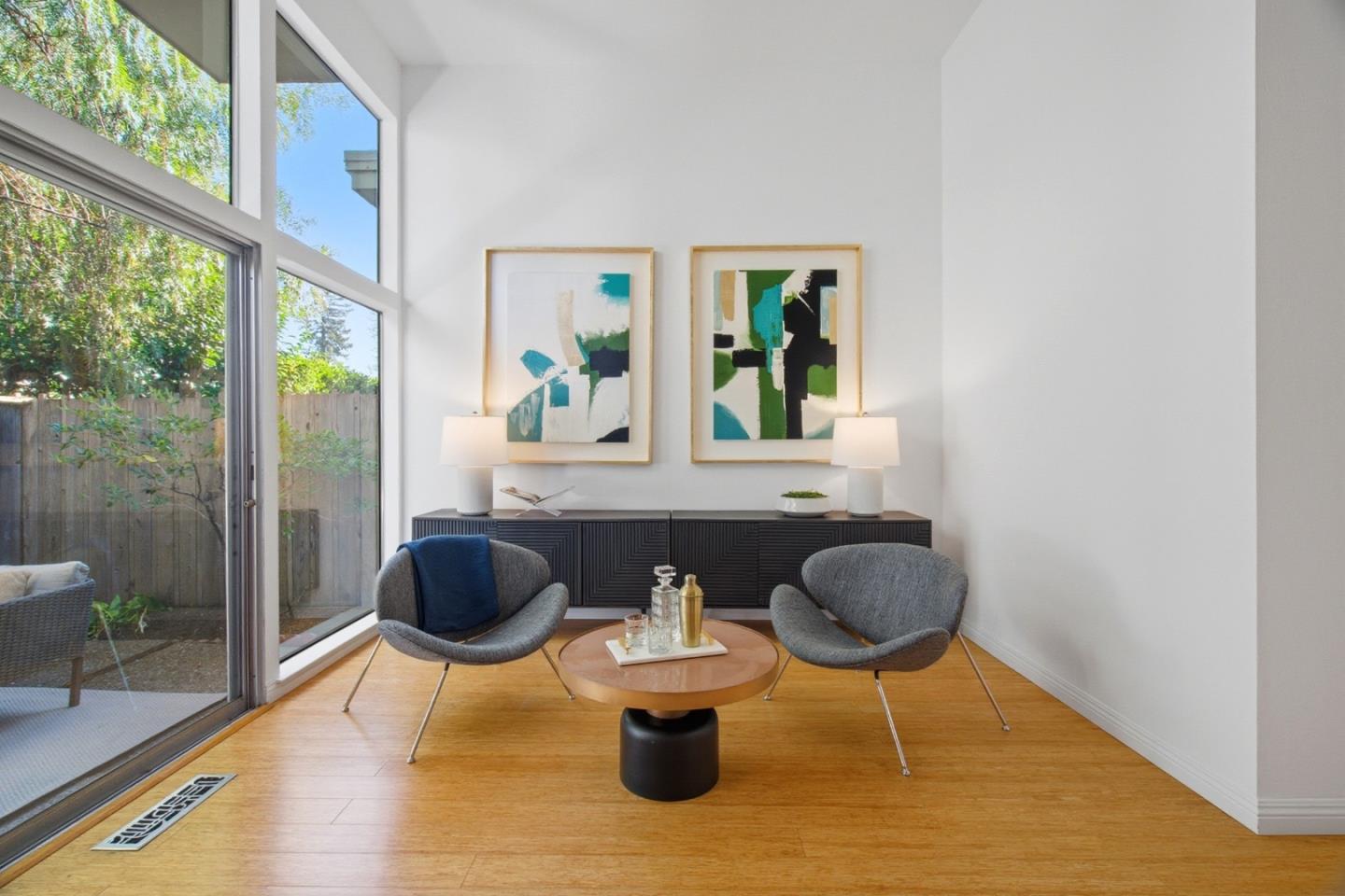 Detail Gallery Image 5 of 34 For 501 W Fox Ct, Redwood City,  CA 94061 - 2 Beds | 2 Baths