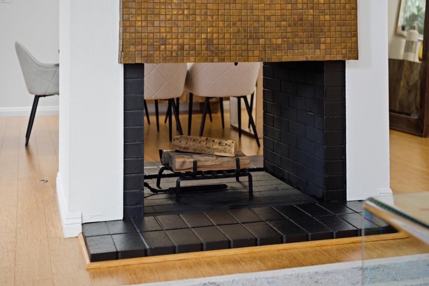 Detail Gallery Image 8 of 34 For 501 W Fox Ct, Redwood City,  CA 94061 - 2 Beds | 2 Baths