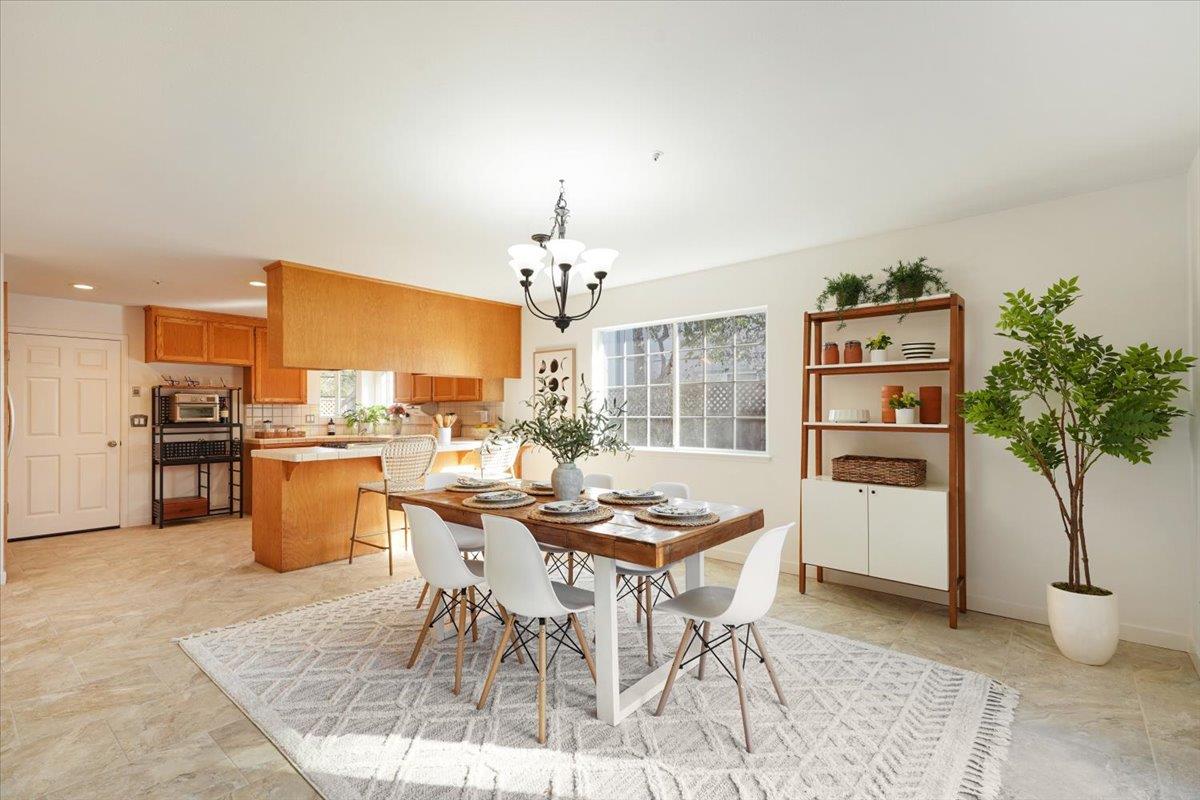 Detail Gallery Image 11 of 49 For 2200 Pelican Crst, Santa Cruz,  CA 95062 - 4 Beds | 2/1 Baths