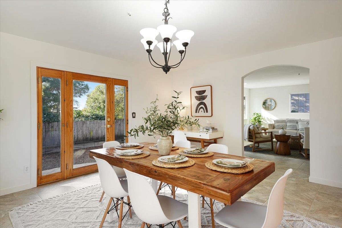 Detail Gallery Image 13 of 49 For 2200 Pelican Crst, Santa Cruz,  CA 95062 - 4 Beds | 2/1 Baths