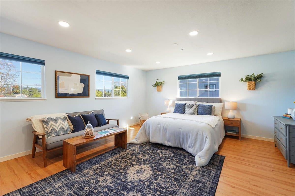 Detail Gallery Image 26 of 49 For 2200 Pelican Crst, Santa Cruz,  CA 95062 - 4 Beds | 2/1 Baths