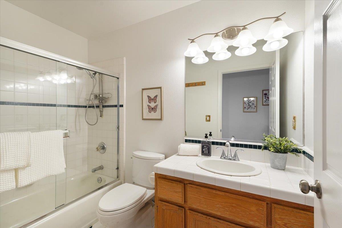 Detail Gallery Image 32 of 49 For 2200 Pelican Crst, Santa Cruz,  CA 95062 - 4 Beds | 2/1 Baths