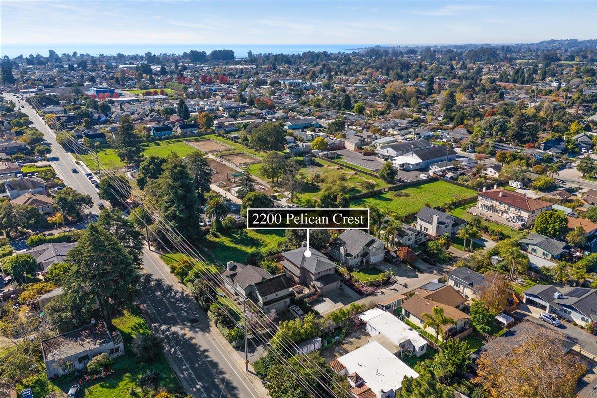 Detail Gallery Image 42 of 49 For 2200 Pelican Crst, Santa Cruz,  CA 95062 - 4 Beds | 2/1 Baths