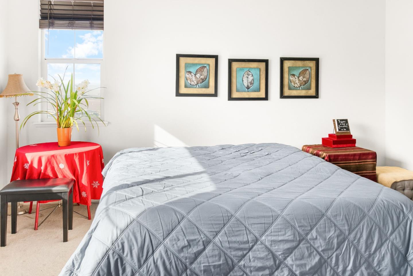 Detail Gallery Image 10 of 20 For 390 Tanoak St, Hollister,  CA 95023 - 3 Beds | 2/1 Baths