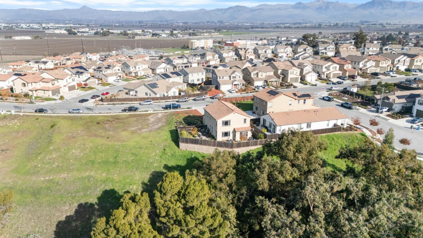 Detail Gallery Image 20 of 20 For 390 Tanoak St, Hollister,  CA 95023 - 3 Beds | 2/1 Baths