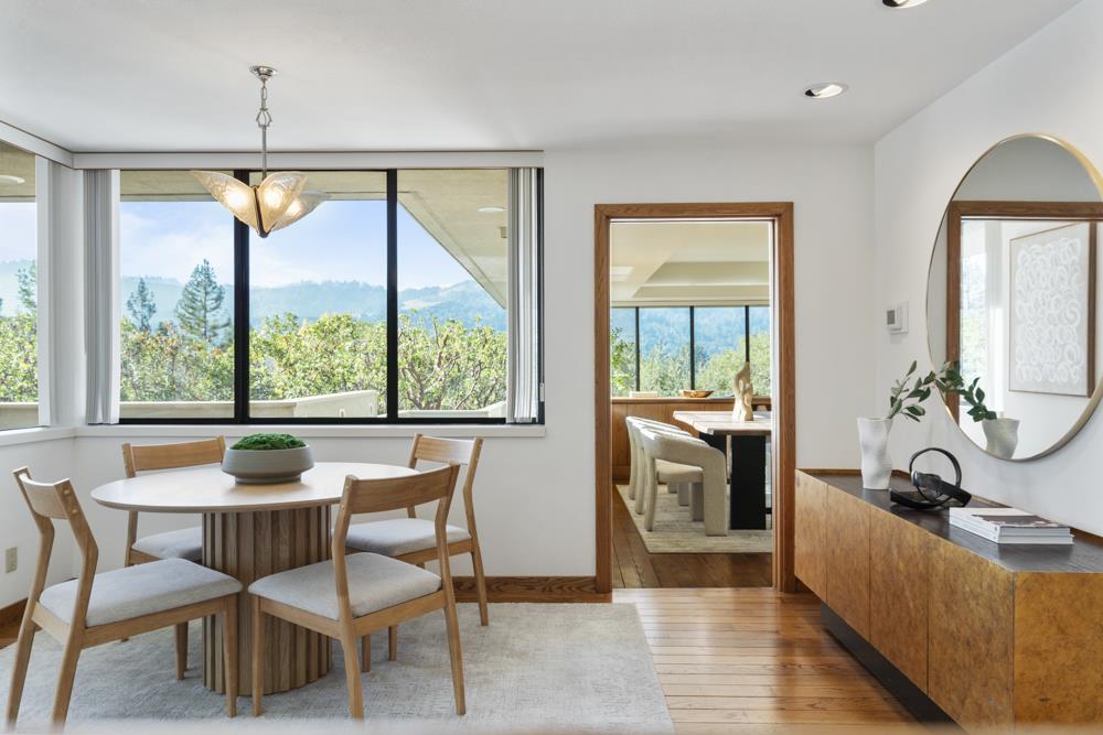 Detail Gallery Image 11 of 31 For 200 Cherokee Way, Portola Valley,  CA 94028 - 4 Beds | 3/1 Baths