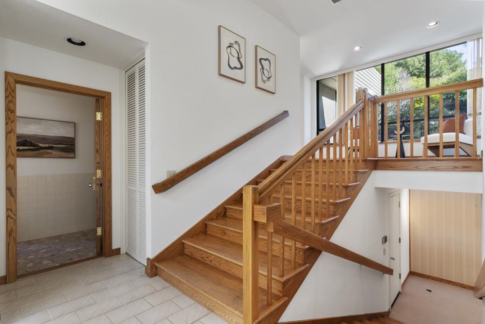 Detail Gallery Image 20 of 31 For 200 Cherokee Way, Portola Valley,  CA 94028 - 4 Beds | 3/1 Baths