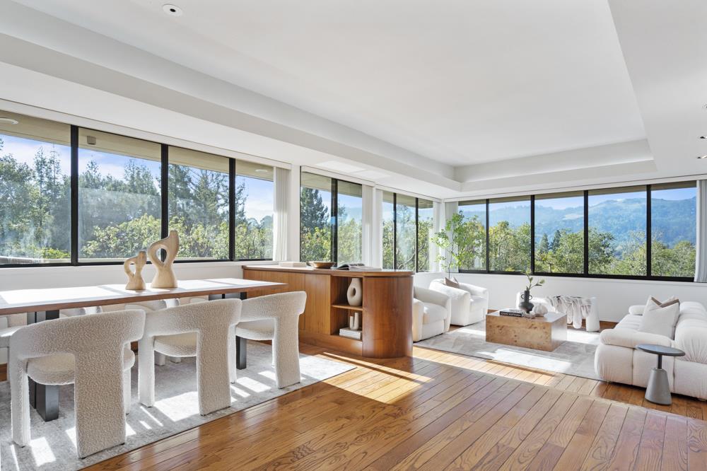 Detail Gallery Image 5 of 31 For 200 Cherokee Way, Portola Valley,  CA 94028 - 4 Beds | 3/1 Baths