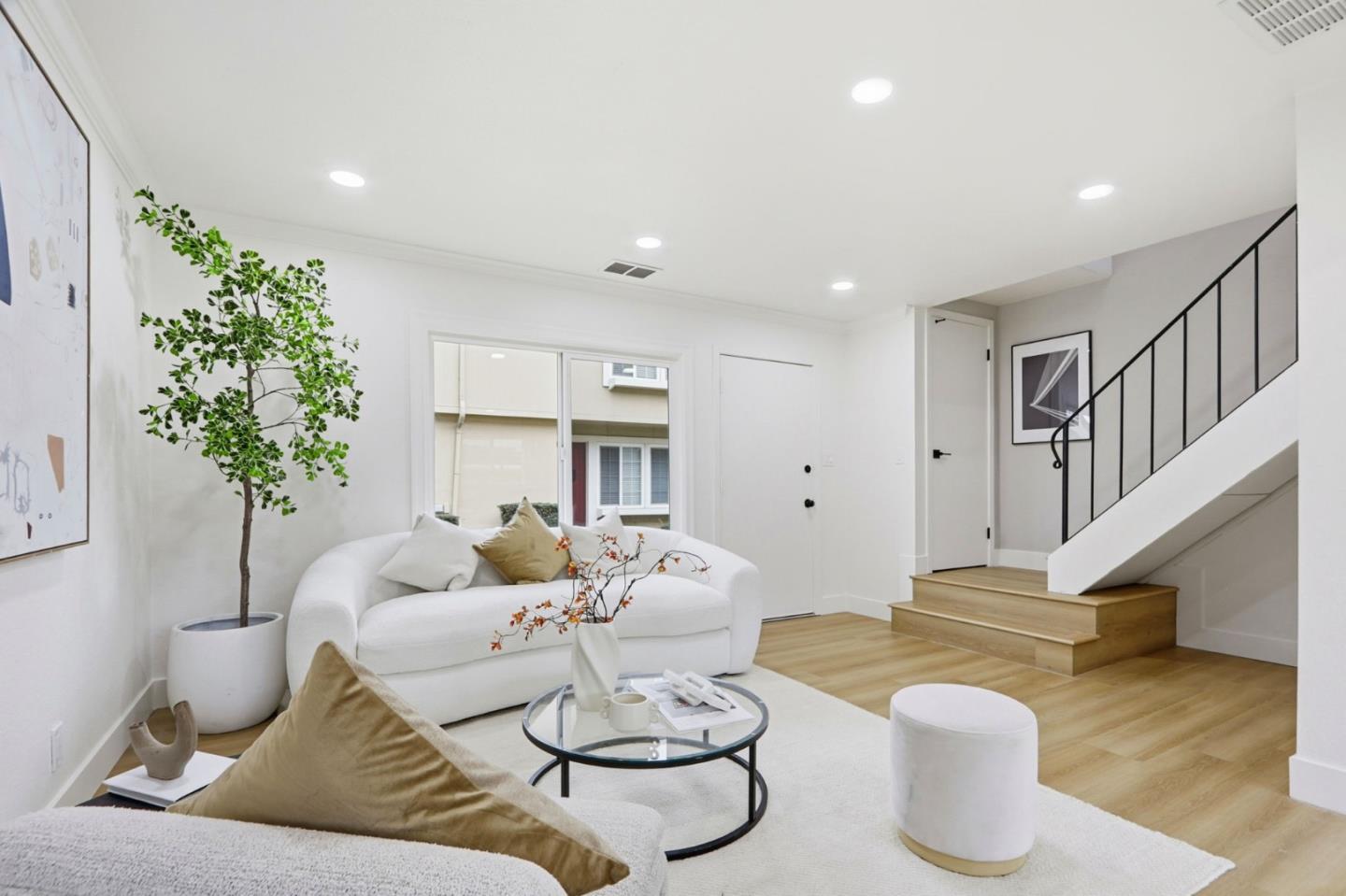 Photo #3: ML82028483 Listing: Photo #3