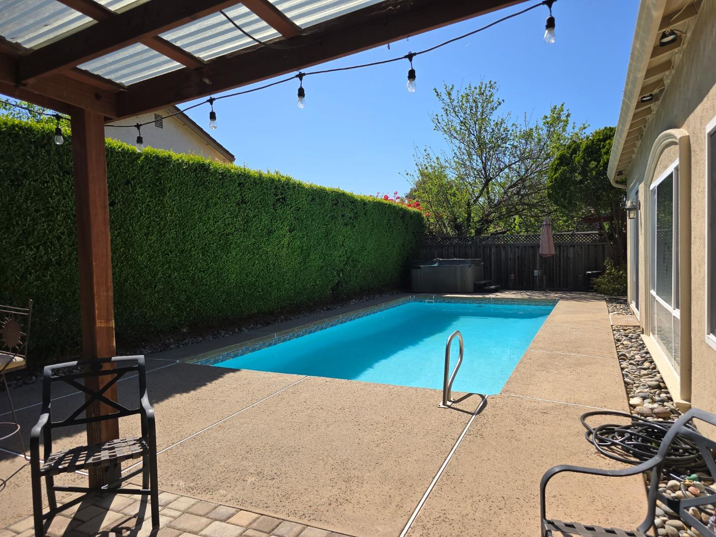 Detail Gallery Image 15 of 16 For 536 Curie Dr, San Jose,  CA 95123 - 4 Beds | 2 Baths