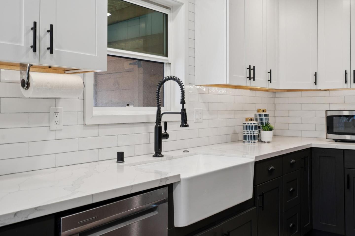 Detail Gallery Image 24 of 52 For 219 D St, Redwood City,  CA 94063 - 3 Beds | 2 Baths