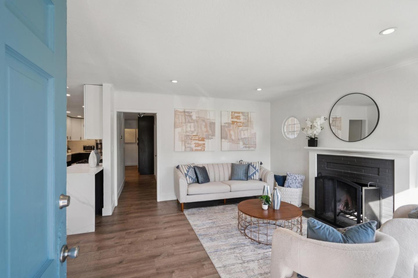 Detail Gallery Image 5 of 52 For 219 D St, Redwood City,  CA 94063 - 3 Beds | 2 Baths