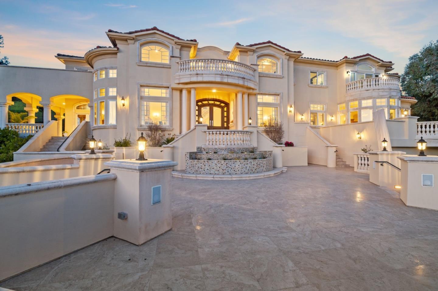 Detail Gallery Image 3 of 54 For 20750 Lost Ranch Rd, San Jose,  CA 95120 - 5 Beds | 5/2 Baths