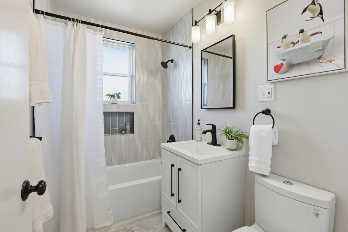 Detail Gallery Image 10 of 12 For 321 Southcliff Ave, South San Francisco,  CA 94080 - 3 Beds | 2 Baths