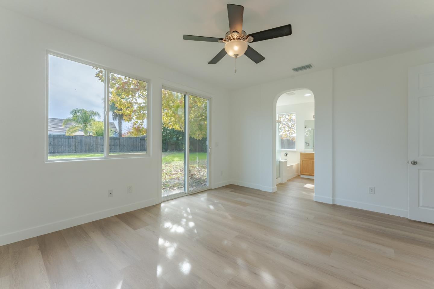 Detail Gallery Image 24 of 52 For 1078 Silver Spur Way, Plumas Lake,  CA 95961 - 3 Beds | 2 Baths