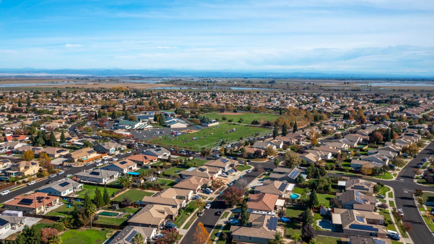 Detail Gallery Image 49 of 52 For 1078 Silver Spur Way, Plumas Lake,  CA 95961 - 3 Beds | 2 Baths