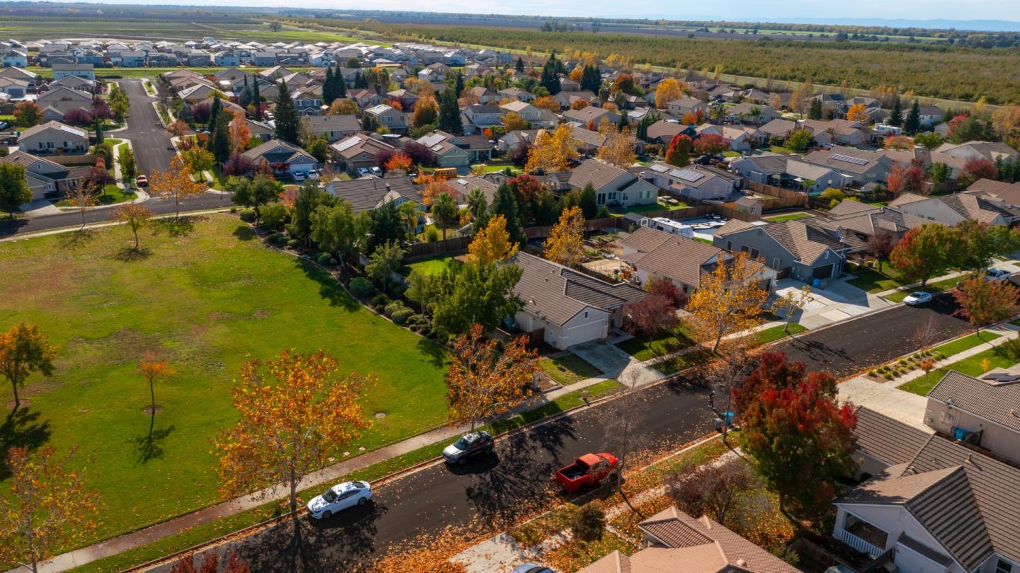 Detail Gallery Image 51 of 52 For 1078 Silver Spur Way, Plumas Lake,  CA 95961 - 3 Beds | 2 Baths