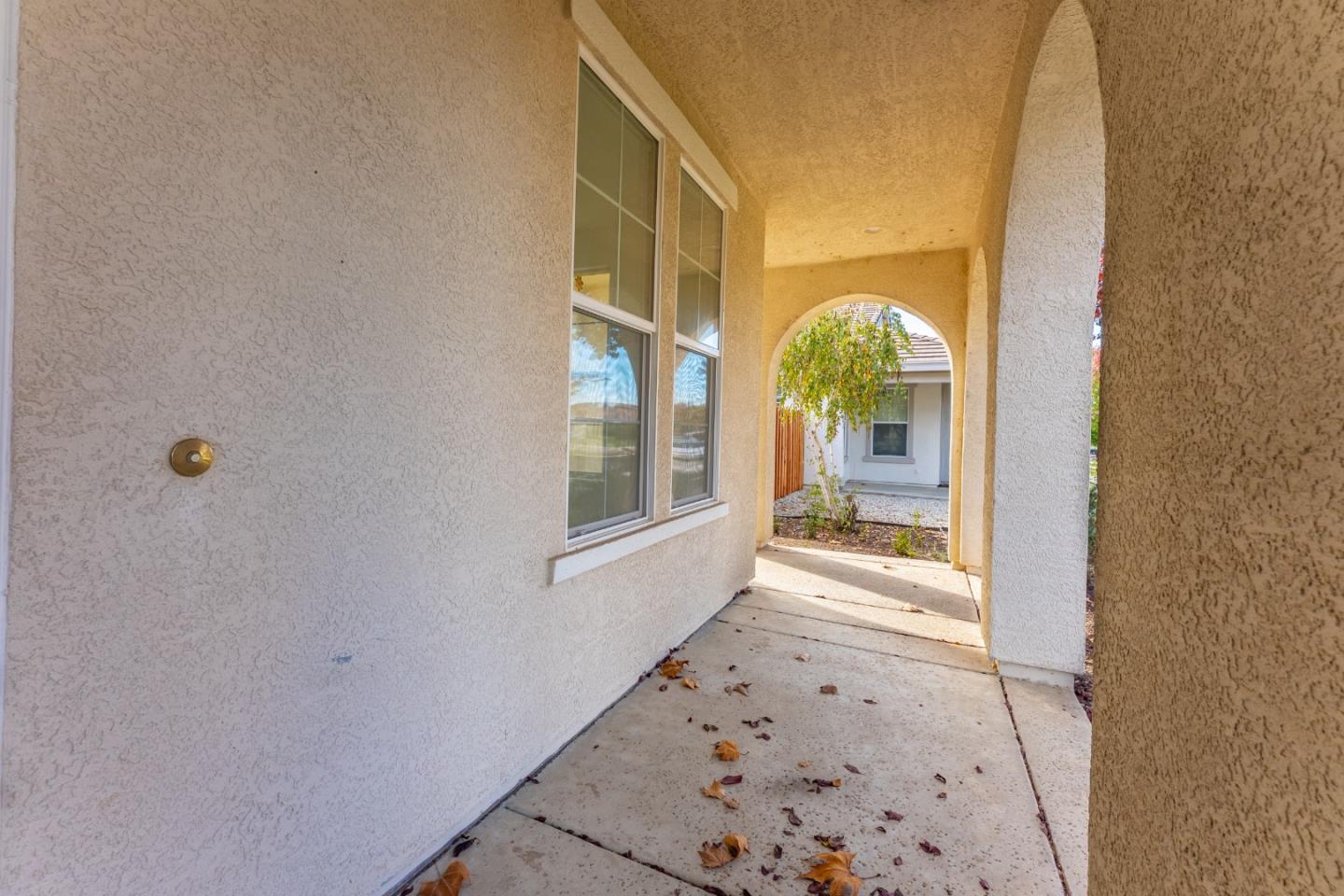 Detail Gallery Image 8 of 52 For 1078 Silver Spur Way, Plumas Lake,  CA 95961 - 3 Beds | 2 Baths