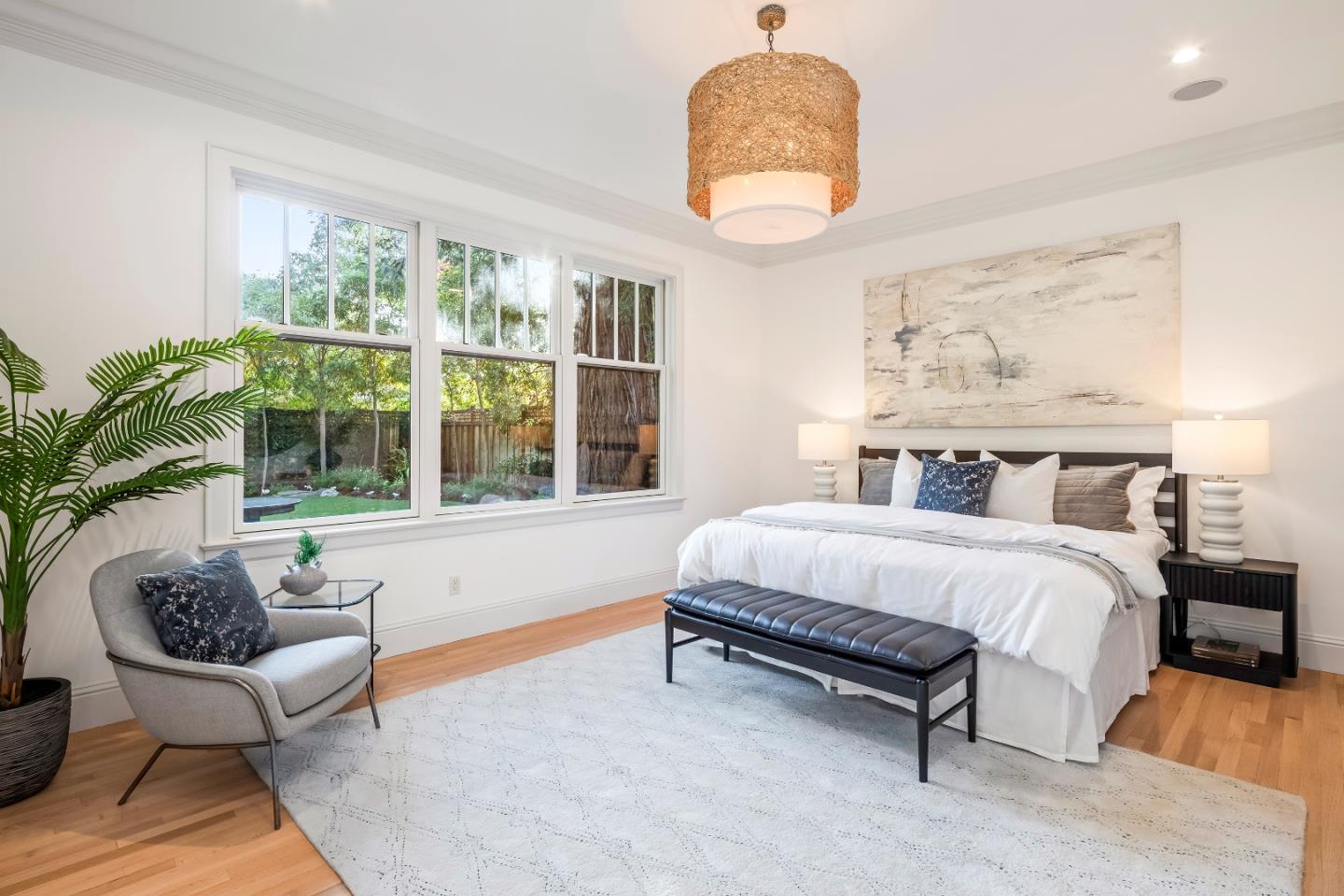 Detail Gallery Image 13 of 29 For 1224 Whitaker Way, Menlo Park,  CA 94025 - 6 Beds | 4 Baths