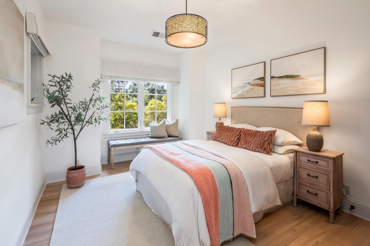 Detail Gallery Image 19 of 29 For 1224 Whitaker Way, Menlo Park,  CA 94025 - 6 Beds | 4 Baths