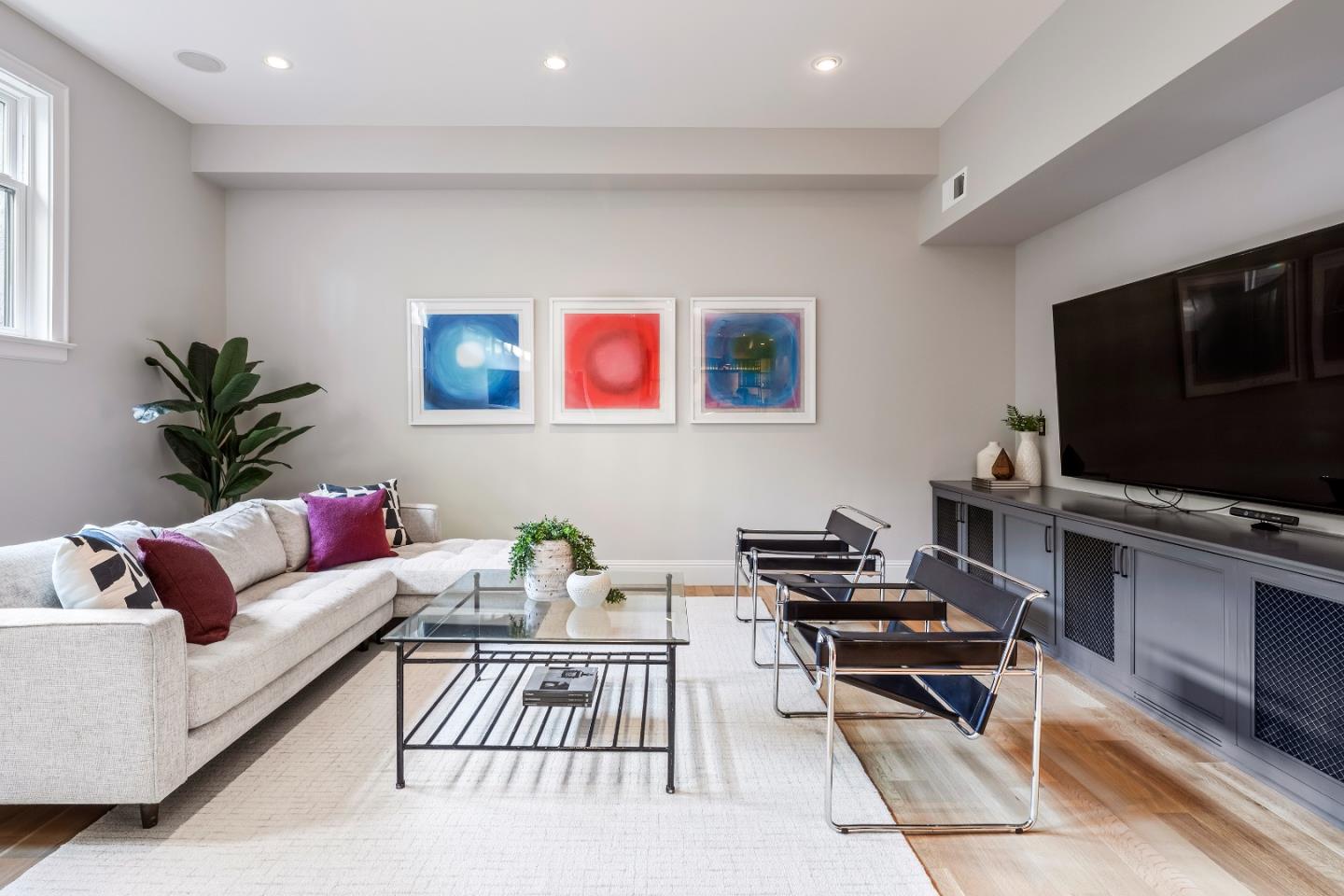 Detail Gallery Image 24 of 29 For 1224 Whitaker Way, Menlo Park,  CA 94025 - 6 Beds | 4 Baths