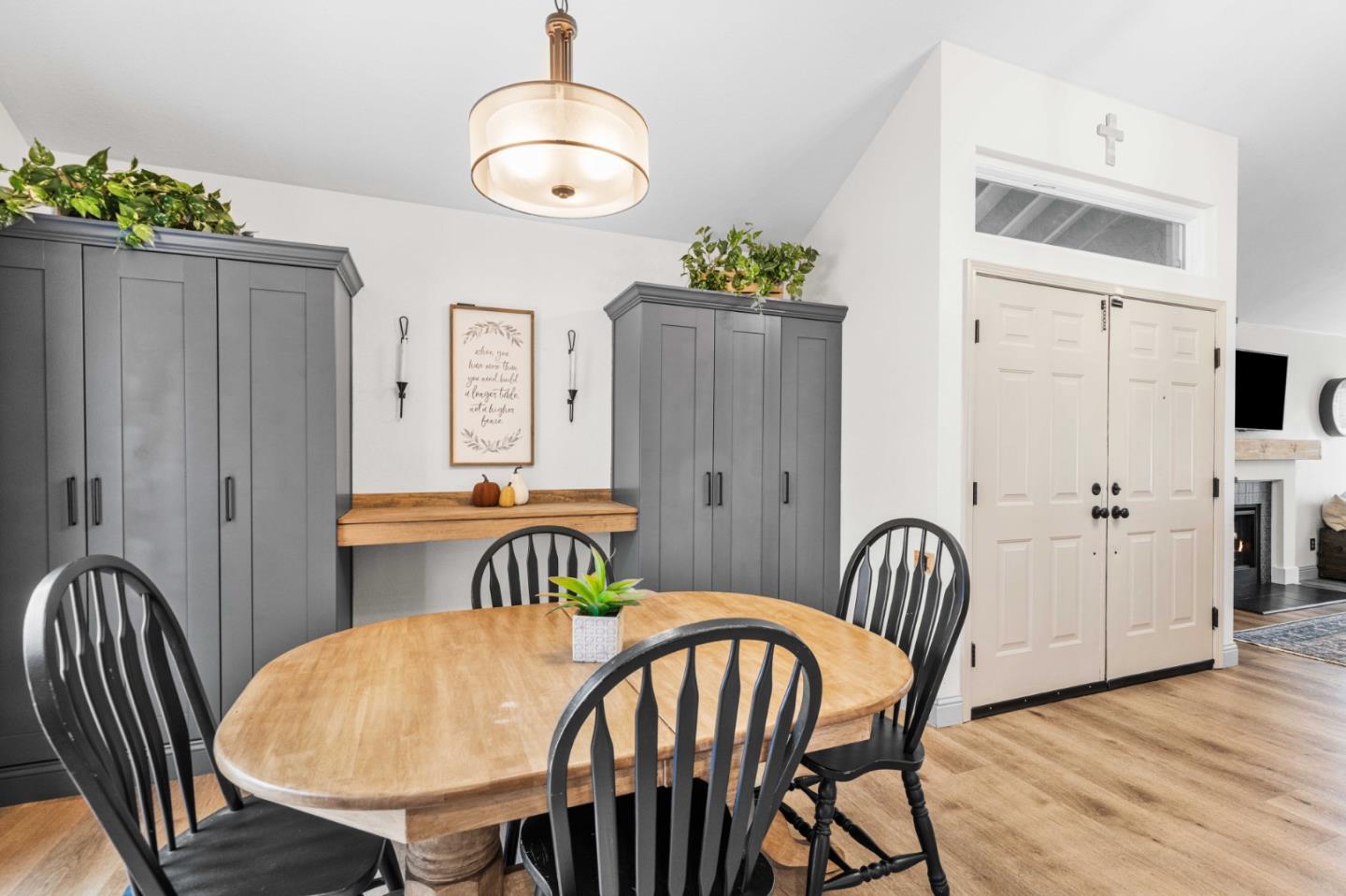 Detail Gallery Image 15 of 48 For 1830 Bayo Claros Cir, Morgan Hill,  CA 95037 - 4 Beds | 2/1 Baths