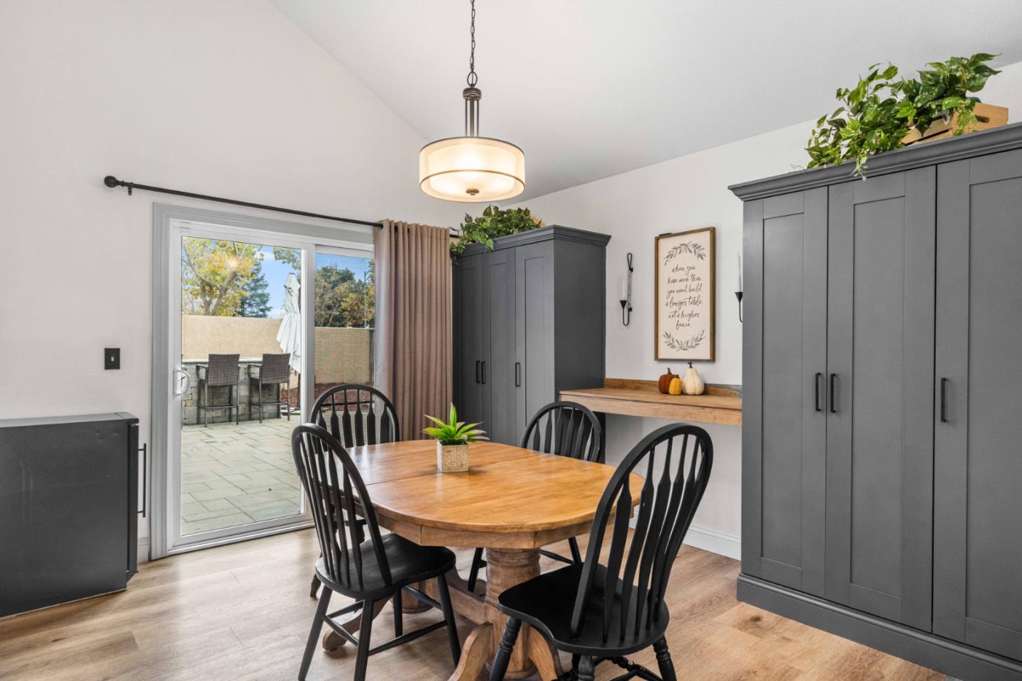 Detail Gallery Image 17 of 48 For 1830 Bayo Claros Cir, Morgan Hill,  CA 95037 - 4 Beds | 2/1 Baths