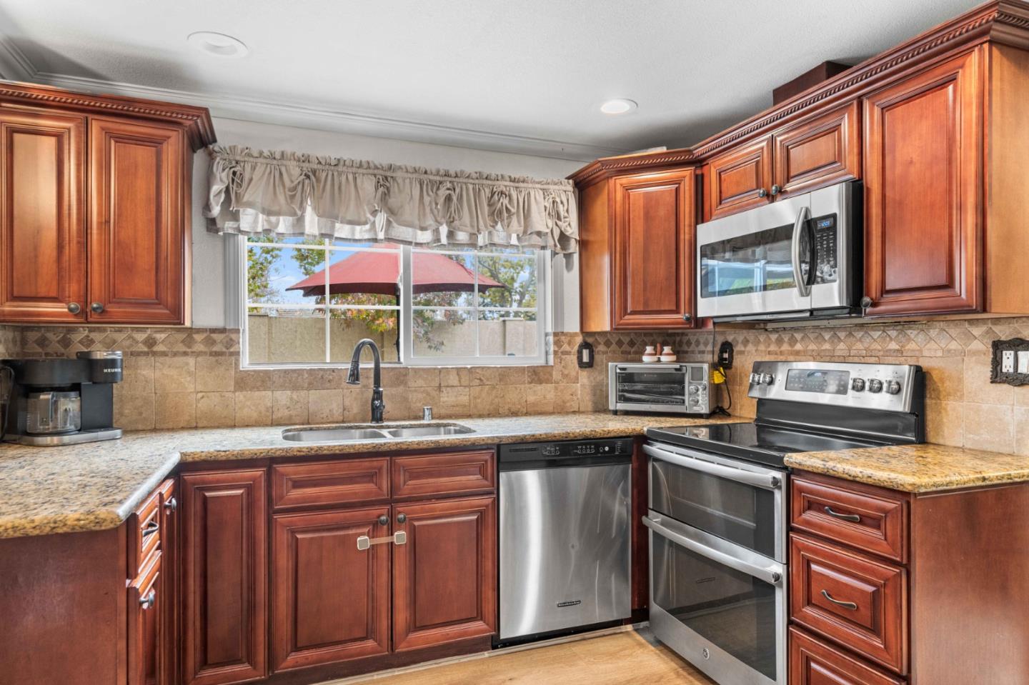 Detail Gallery Image 25 of 48 For 1830 Bayo Claros Cir, Morgan Hill,  CA 95037 - 4 Beds | 2/1 Baths