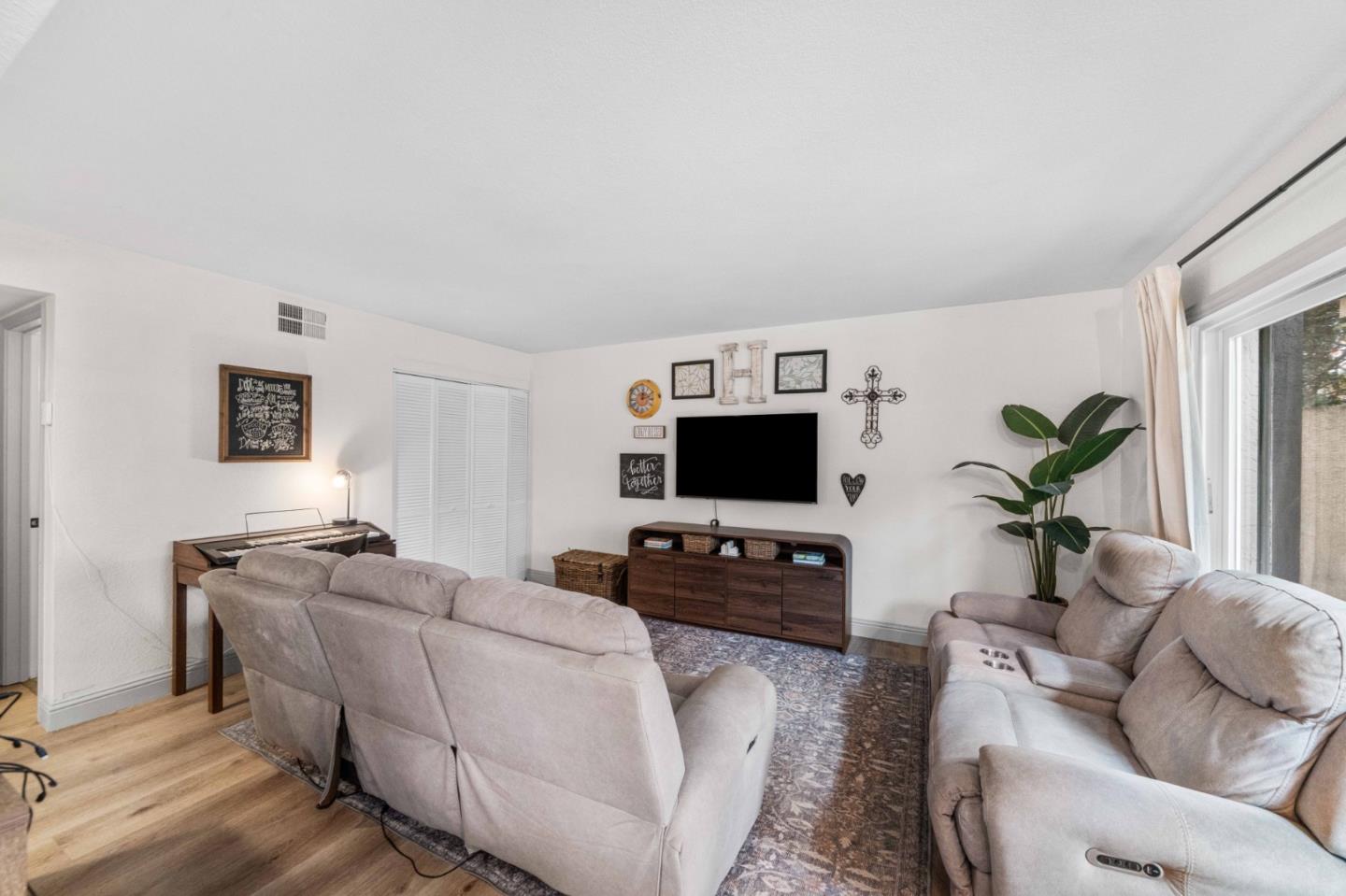 Detail Gallery Image 28 of 48 For 1830 Bayo Claros Cir, Morgan Hill,  CA 95037 - 4 Beds | 2/1 Baths