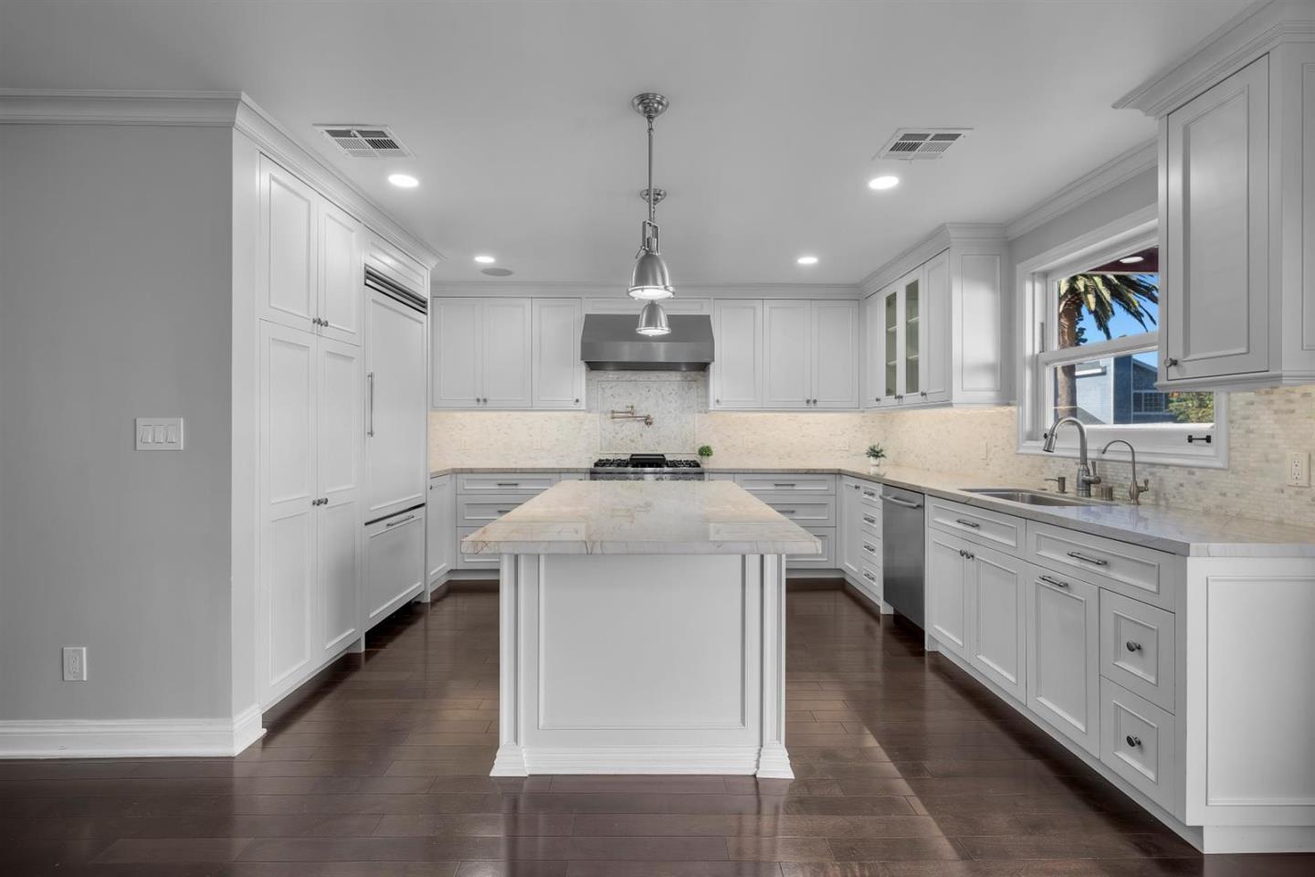 Detail Gallery Image 20 of 70 For 619 Beryl St, Redondo Beach,  CA 90277 - 4 Beds | 3 Baths