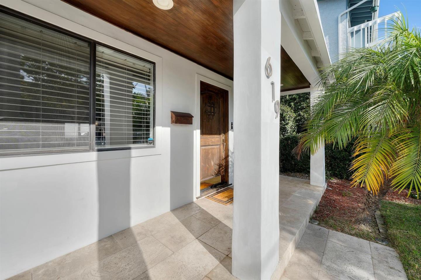 Detail Gallery Image 3 of 70 For 619 Beryl St, Redondo Beach,  CA 90277 - 4 Beds | 3 Baths