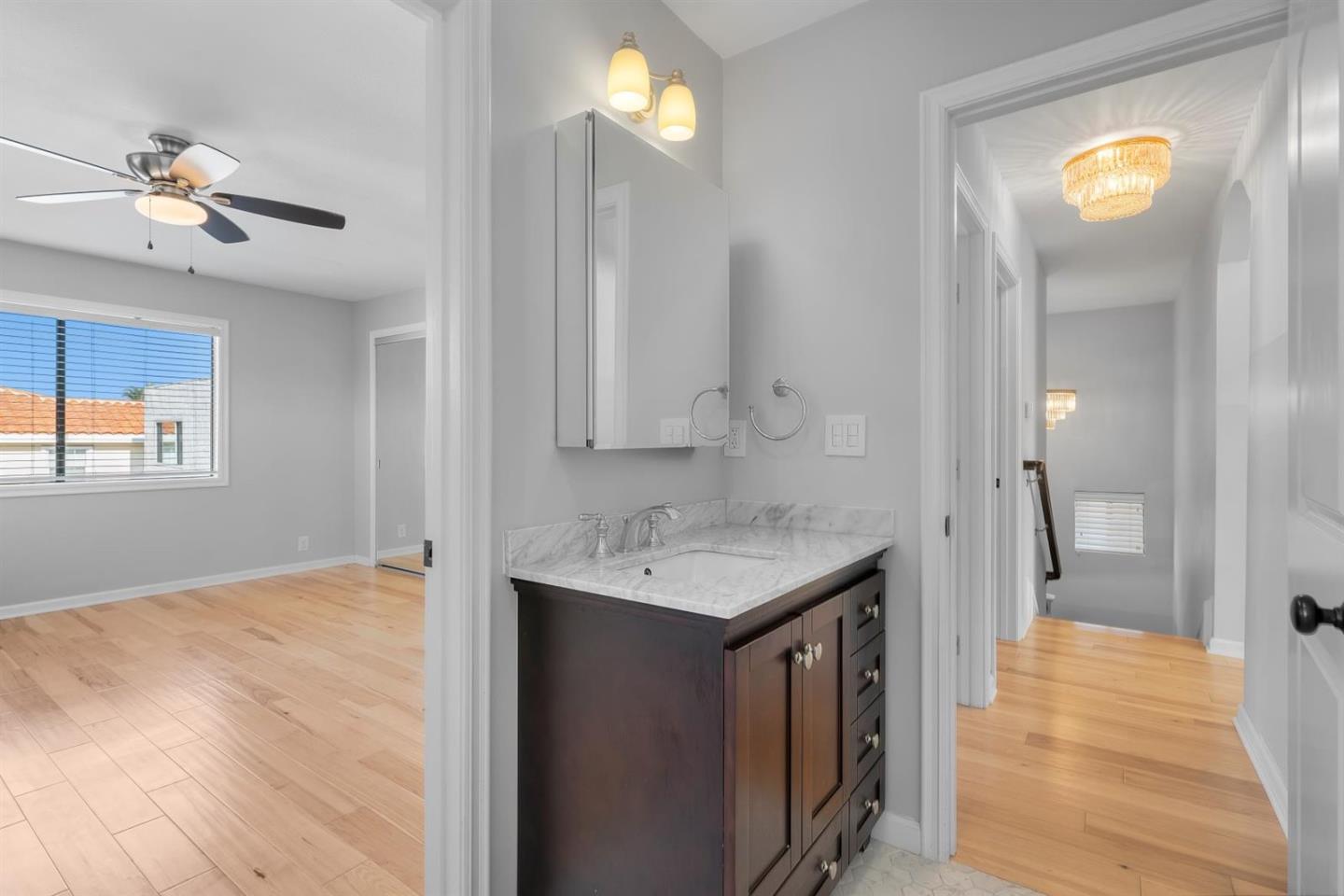 Detail Gallery Image 50 of 70 For 619 Beryl St, Redondo Beach,  CA 90277 - 4 Beds | 3 Baths