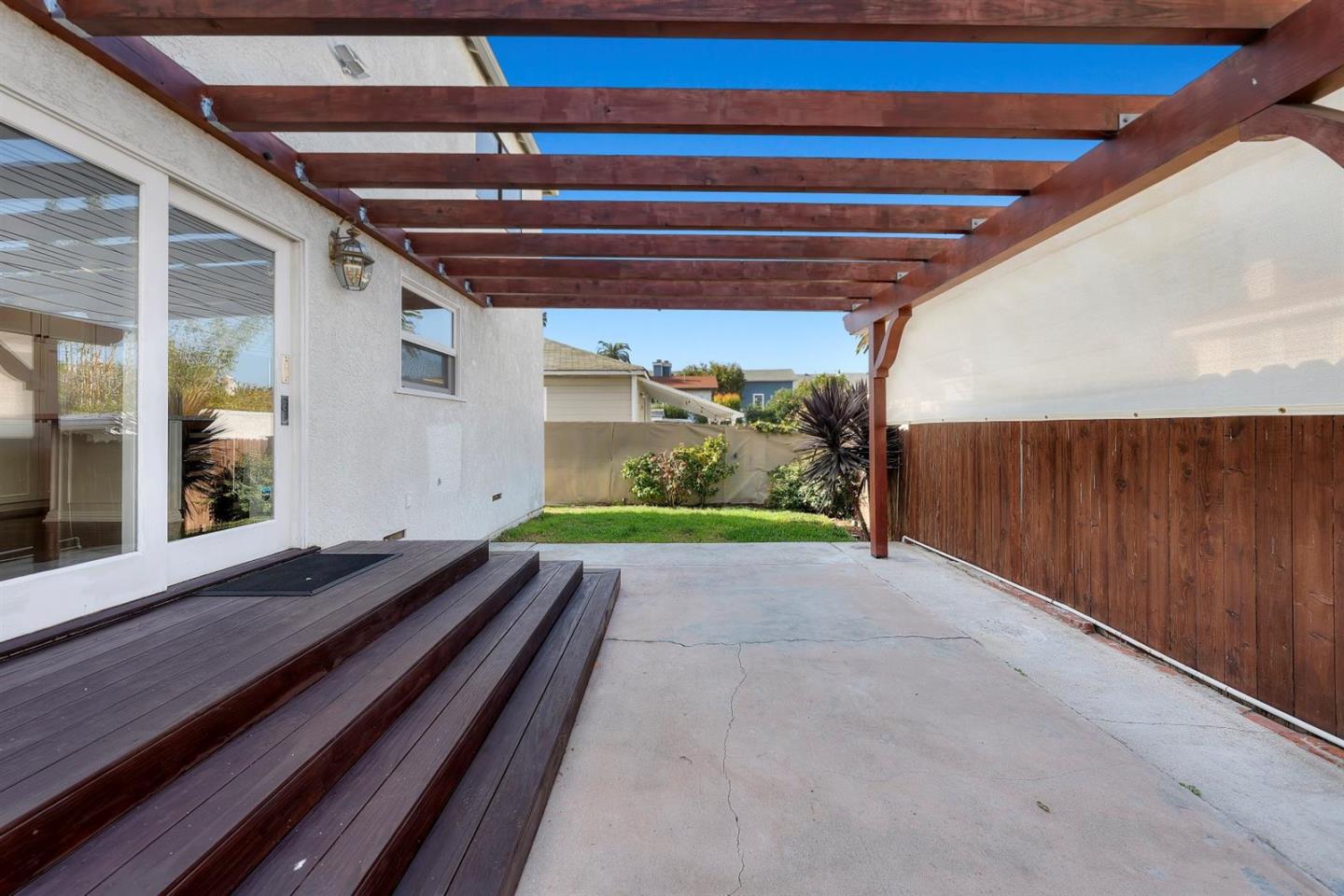 Detail Gallery Image 60 of 70 For 619 Beryl St, Redondo Beach,  CA 90277 - 4 Beds | 3 Baths