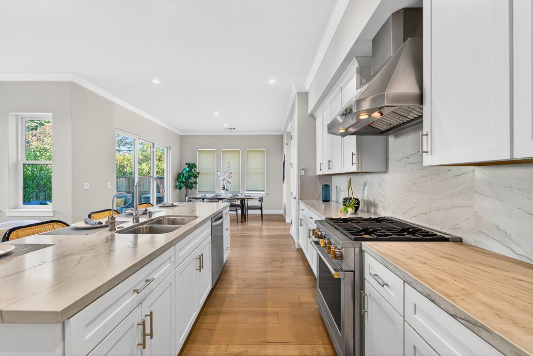 Detail Gallery Image 11 of 39 For 105 Hildebrand Dr, Los Gatos,  CA 95032 - 4 Beds | 2/1 Baths