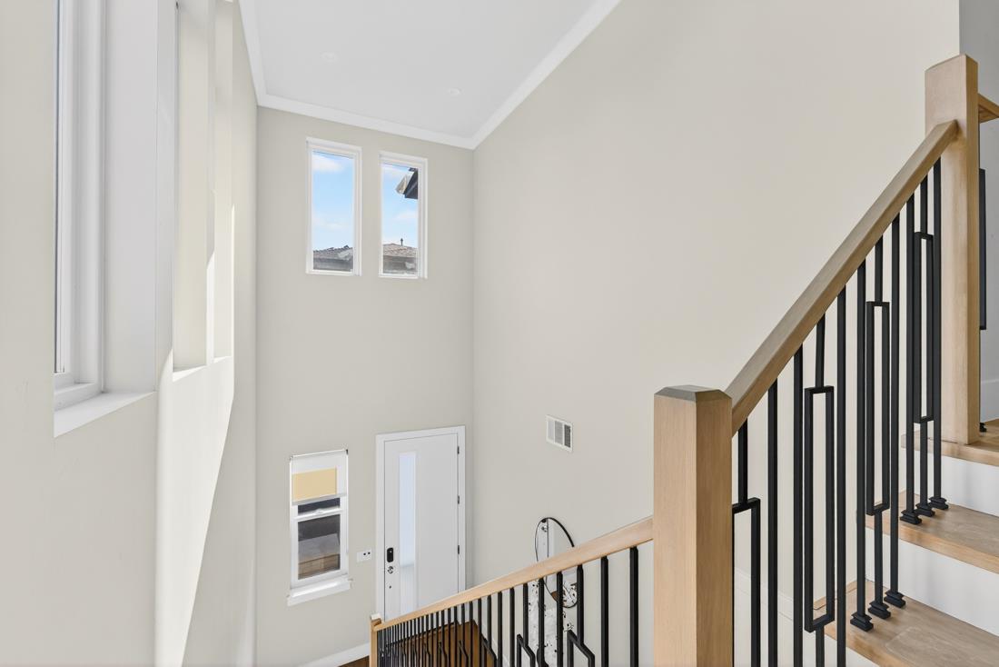 Detail Gallery Image 18 of 39 For 105 Hildebrand Dr, Los Gatos,  CA 95032 - 4 Beds | 2/1 Baths