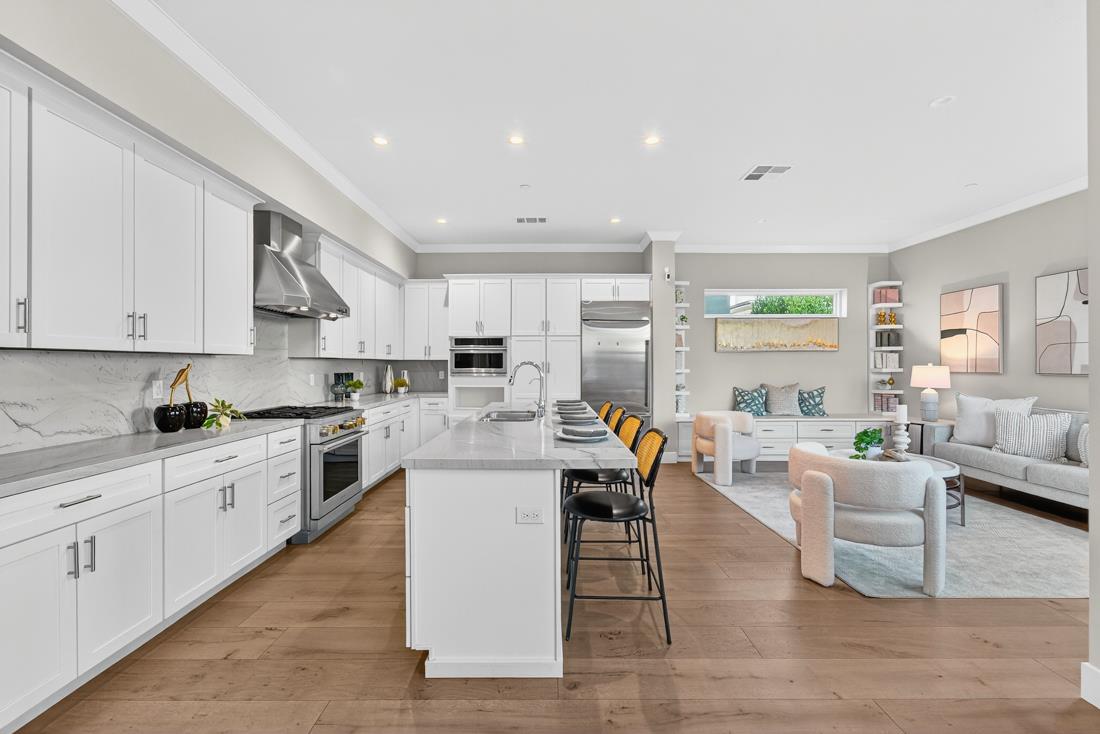 Detail Gallery Image 8 of 39 For 105 Hildebrand Dr, Los Gatos,  CA 95032 - 4 Beds | 2/1 Baths