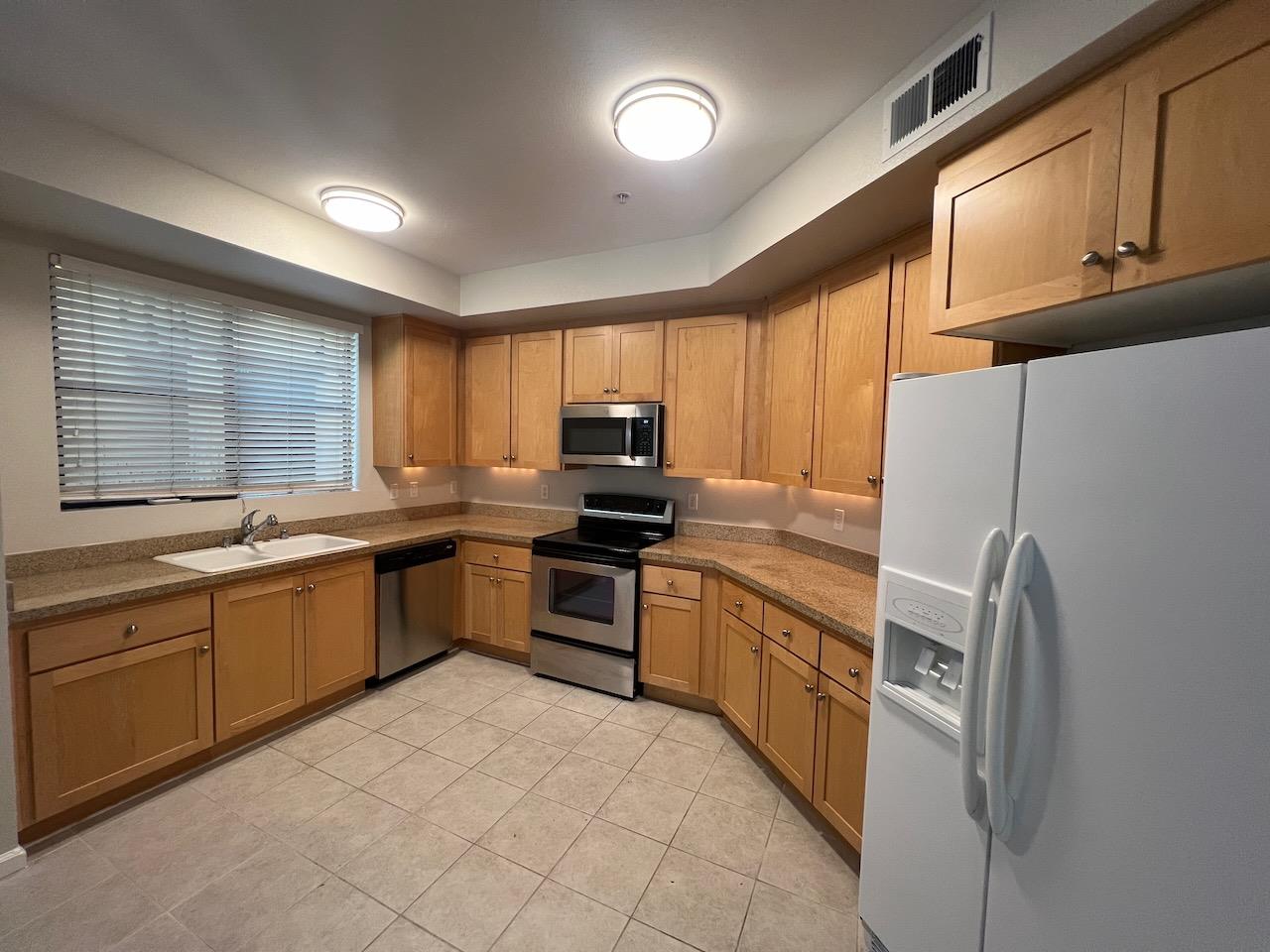 Detail Gallery Image 4 of 21 For 800 N 8th St #120,  San Jose,  CA 95112 - 2 Beds | 2 Baths