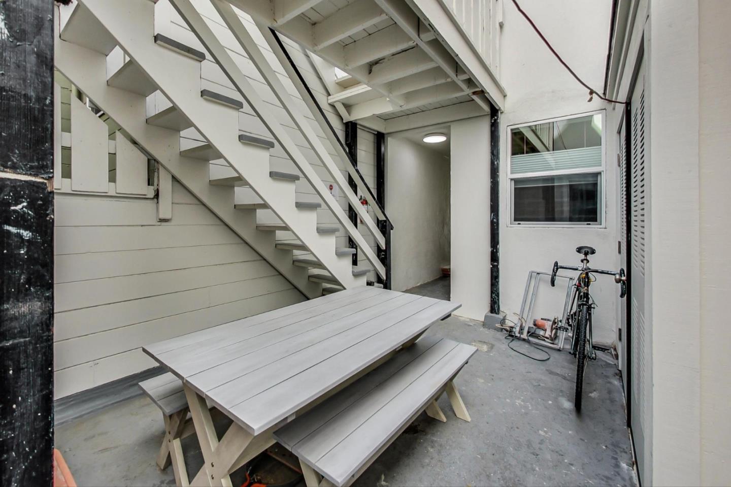 Detail Gallery Image 10 of 95 For 1454 S Van Ness Ave, San Francisco,  CA 94110 - – Beds | – Baths